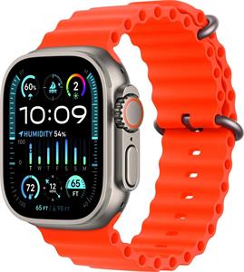 Apple Watch Ultra 2, 49mm, titánové púzdro, oranžový oceánsky remienok