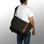 CRUMPLER Spanky Jones black - taška na notebook 15,4"