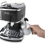 DeLonghi ECZ 351 BK Scultura, pákové espresso