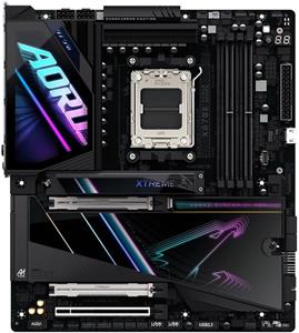 GIGABYTE X870 AORUS XTREME AI TOP