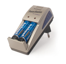 Hähnel PowerStation TC COMPACT nabíječka + 4x AA 2350mAh