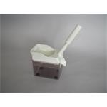 Leifheit 37300, odkôstkovač sliviek so zásobnikom