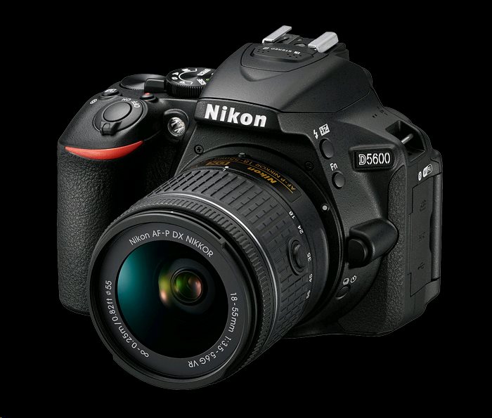Nikon D5600 + AF-P 18-55 VR + 70-300VR čierny