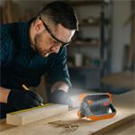 Solight WM-10W-RE, LED reflektor, 10W, prenosný, nabijací, 1000lm, oranžovo-čierny